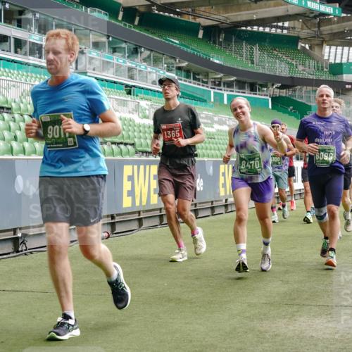 13.09.2026 - 21. swb-Marathon Bremen Michael Burmester http://msf.ph/oto/10442013 13.09.2026 13:07:09 Laufen im Stadion 109, 132, 156, 217, 287, 303, 310, 372, 430, 454, 489, 578, 607, 613, 682, 716, 784, 800, 808, 809, 831, 834, 846, 911, 922, 1083, 1173, 1189, 1205, 1210, 1274, 1322, 1364, 1365, 1369, 1387, 1395, 1437, 1532, 1533, 1545, 1574, 1581, 1600, 1823, 1831, 1841, 1848, 1854, 1871, 1909, 1926, 1938, 2003, 2070, 2076, 2090, 2219, 2244, 2275, 2283, 2310, 2318, 2355, 2356, 2393, 2405, 2440, 2464, 2492, 2565, 2699, 2707, 2721, 2731, 2755, 2802, 2818, 2831, 2866, 2902, 2911, 2949, 2960, 3115 meine-sportfotos.de