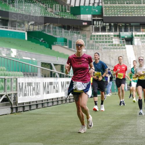 13.09.2026 - 21. swb-Marathon Bremen Michael Burmester http://msf.ph/oto/10442356 13.09.2026 10:28:18 Laufen im Stadion 10096, 10142, 10170, 10172, 10189, 10200, 10223, 10231, 10267, 10269, 10270, 10289, 10293, 10294, 10310, 10316, 10319, 10329, 10348, 10393, 10421, 10489, 10508, 10514, 10525, 10538, 10544, 10566, 10594, 10628, 10638, 10655, 10709, 10739, 10744, 10770, 10814, 10835, 10840, 10846, 10860, 10876, 10897, 10898, 10910, 10917, 10923, 10956, 10992, 10993, 11005, 11007, 11018, 11035, 11058, 11060, 11063, 11076, 11087, 11092, 11110, 11111, 11148, 11170, 11193 meine-sportfotos.de