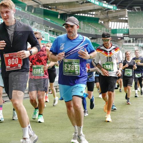13.09.2026 - 21. swb-Marathon Bremen Michael Burmester http://msf.ph/oto/10442364 13.09.2026 13:07:13 Laufen im Stadion 109, 132, 156, 217, 287, 303, 310, 372, 430, 454, 489, 578, 607, 613, 682, 716, 784, 800, 808, 809, 831, 834, 846, 911, 922, 1083, 1173, 1189, 1205, 1210, 1274, 1322, 1364, 1365, 1369, 1387, 1395, 1437, 1532, 1533, 1545, 1574, 1581, 1600, 1823, 1831, 1841, 1848, 1854, 1871, 1909, 1926, 1938, 2003, 2070, 2076, 2090, 2219, 2275, 2283, 2310, 2318, 2355, 2356, 2393, 2405, 2440, 2492, 2565, 2611, 2699, 2707, 2721, 2731, 2755, 2802, 2818, 2831, 2866, 2902, 2911, 2949, 2960 meine-sportfotos.de