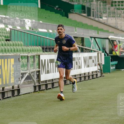13.09.2026 - 21. swb-Marathon Bremen Michael Burmester http://msf.ph/oto/10442366 13.09.2026 12:43:39 Laufen im Stadion 439, 623, 678, 681, 749, 819, 969, 1009, 1223, 1224, 1372, 1498, 1562, 1619, 1712, 1745, 1770, 1879, 1921, 2098, 2207, 2651, 2683, 3251, 3368, 3500, 3584, 3688, 4096, 4118, 4739, 4847, 4904, 5143, 5199, 5316, 5369, 5601, 5663, 5776, 5828, 6359, 6579, 6929, 6973, 6991, 7015, 7170, 7841, 7950, 8028, 8311, 8383, 8689, 8749, 8850, 8994, 9120, 9137, 9153, 9200, 9233, 9533, 9849, 13063, 13237, 126, 371, 453, 603, 640, 650, 671, 735, 744, 807, 862, 912, 1136, 1758, 5912 meine-sportfotos.de
