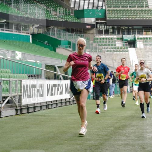 13.09.2026 - 21. swb-Marathon Bremen Michael Burmester http://msf.ph/oto/10442380 13.09.2026 10:28:18 Laufen im Stadion 10096, 10142, 10170, 10172, 10189, 10200, 10223, 10231, 10267, 10269, 10270, 10289, 10293, 10294, 10310, 10316, 10319, 10329, 10348, 10393, 10421, 10489, 10508, 10514, 10525, 10538, 10544, 10566, 10594, 10628, 10638, 10655, 10709, 10739, 10744, 10770, 10814, 10835, 10840, 10846, 10860, 10876, 10897, 10898, 10910, 10917, 10923, 10956, 10992, 10993, 11005, 11007, 11018, 11035, 11058, 11060, 11063, 11076, 11087, 11092, 11110, 11111, 11148, 11170, 11193 meine-sportfotos.de