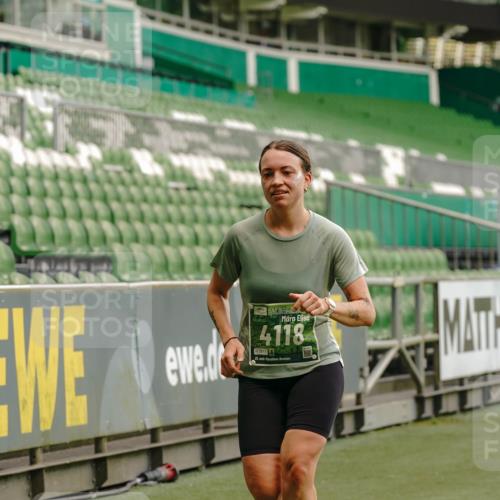 13.09.2026 - 21. swb-Marathon Bremen Michael Burmester http://msf.ph/oto/10442474 13.09.2026 12:43:44 Laufen im Stadion 439, 493, 623, 678, 681, 749, 819, 969, 1009, 1223, 1224, 1335, 1372, 1498, 1562, 1619, 1696, 1712, 1745, 1770, 1879, 1921, 2098, 2207, 2651, 2683, 3251, 3368, 3500, 3584, 3688, 4096, 4118, 4328, 4739, 4847, 4904, 5143, 5199, 5316, 5369, 5601, 5663, 5776, 5828, 6359, 6579, 6973, 7015, 7170, 7841, 7950, 8028, 8311, 8383, 8689, 8749, 8850, 8994, 9120, 9137, 9153, 9200, 9233, 9533, 9849, 13063, 13237, 126, 371, 453, 603, 640, 650, 671, 735, 744, 807, 862, 912, 957, 1136, 1758 meine-sportfotos.de