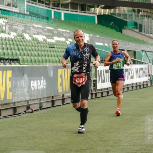13.09.2026 - 21. swb-Marathon Bremen Michael Burmester http://msf.ph/oto/10442511 13.09.2026 12:43:46 Laufen im Stadion 439, 493, 623, 678, 681, 749, 819, 969, 1009, 1223, 1224, 1335, 1372, 1498, 1562, 1619, 1696, 1712, 1745, 1770, 1879, 1921, 2098, 2207, 2651, 2683, 3251, 3500, 3584, 3688, 4096, 4118, 4328, 4739, 4847, 4904, 5143, 5199, 5316, 5369, 5601, 5663, 5776, 5828, 6359, 6579, 6973, 7015, 7170, 7265, 7841, 7950, 8028, 8311, 8689, 8749, 8850, 8994, 9120, 9137, 9153, 9200, 9233, 9533, 9849, 13063, 13237, 126, 371, 453, 603, 640, 650, 671, 735, 744, 807, 862, 912, 957, 1136 meine-sportfotos.de