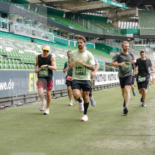 13.09.2026 - 21. swb-Marathon Bremen Michael Burmester http://msf.ph/oto/10443067 13.09.2026 13:07:23 Laufen im Stadion 109, 132, 156, 287, 303, 310, 372, 430, 454, 489, 551, 578, 607, 613, 682, 716, 784, 800, 808, 809, 831, 834, 846, 911, 922, 1083, 1173, 1189, 1205, 1210, 1274, 1285, 1322, 1364, 1365, 1369, 1387, 1395, 1437, 1532, 1545, 1574, 1581, 1600, 1823, 1831, 1841, 1848, 1854, 1871, 1909, 1926, 1938, 2003, 2070, 2090, 2215, 2219, 2275, 2283, 2318, 2355, 2356, 2366, 2393, 2405, 2440, 2492, 2565, 2611, 2699, 2707, 2721, 2731, 2755, 2782, 2802, 2818, 2831, 2866, 2902, 2911, 2949, 2960 meine-sportfotos.de
