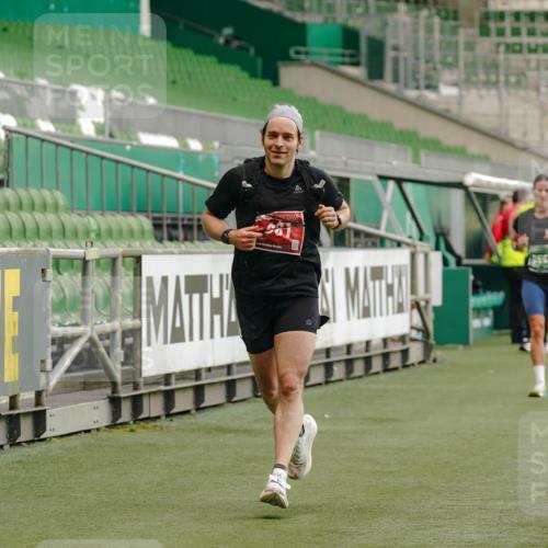 13.09.2026 - 21. swb-Marathon Bremen Michael Burmester http://msf.ph/oto/10443087 13.09.2026 12:44:15 Laufen im Stadion 339, 493, 623, 678, 681, 715, 819, 969, 1264, 1301, 1335, 1372, 1498, 1562, 1696, 1745, 1770, 1879, 1921, 1937, 1975, 2098, 2651, 2683, 3251, 3500, 3584, 3688, 4096, 4118, 4328, 4739, 4904, 5143, 5199, 5316, 5369, 5601, 5663, 5776, 5996, 6359, 6579, 6973, 7015, 7170, 7206, 7265, 7715, 7841, 7950, 8028, 8689, 8749, 8850, 8994, 9137, 9153, 9200, 9233, 9533, 9849, 13063, 13168, 13237, 126, 371, 453, 603, 640, 650, 671, 735, 744, 862, 912, 957, 1136, 1411, 1822 meine-sportfotos.de