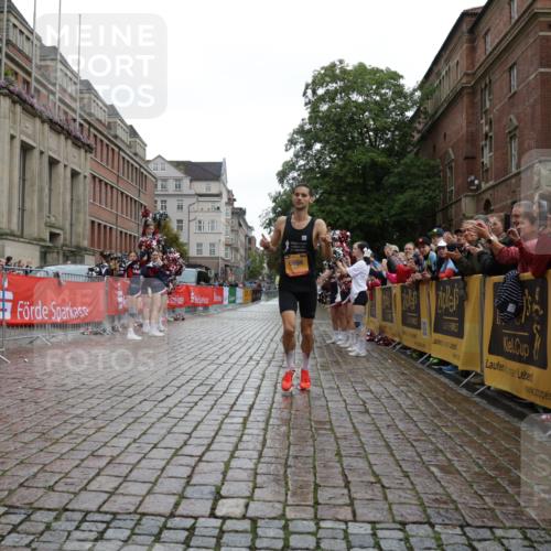 13.09.2026 - Kiel Lauf Yannick Fuchs http://msf.ph/oto/10443171 13.09.2026 11:59:00 Ziel 6694 meine-sportfotos.de