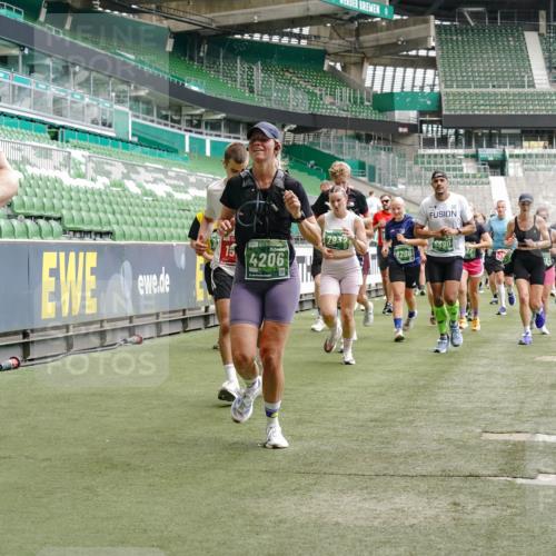 13.09.2026 - 21. swb-Marathon Bremen Michael Burmester http://msf.ph/oto/10443552 13.09.2026 13:07:30 Laufen im Stadion 109, 132, 156, 287, 303, 310, 372, 430, 454, 489, 551, 578, 607, 613, 682, 716, 800, 808, 809, 831, 834, 846, 884, 911, 922, 1083, 1173, 1189, 1205, 1210, 1285, 1322, 1364, 1365, 1369, 1387, 1395, 1437, 1532, 1545, 1574, 1600, 1688, 1823, 1831, 1841, 1848, 1854, 1871, 1909, 1926, 1938, 2003, 2070, 2090, 2215, 2219, 2275, 2283, 2318, 2355, 2356, 2366, 2405, 2440, 2492, 2565, 2611, 2699, 2707, 2721, 2731, 2755, 2782, 2802, 2818, 2831, 2866, 2902, 2911, 2949, 2960 meine-sportfotos.de