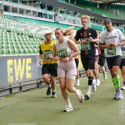 13.09.2026 - 21. swb-Marathon Bremen Michael Burmester http://msf.ph/oto/10443677 13.09.2026 13:07:33 Laufen im Stadion 109, 132, 156, 287, 303, 310, 372, 454, 489, 551, 578, 607, 613, 682, 716, 800, 808, 809, 831, 834, 846, 884, 911, 922, 1083, 1173, 1189, 1205, 1210, 1285, 1322, 1364, 1365, 1369, 1387, 1395, 1437, 1532, 1545, 1574, 1600, 1688, 1823, 1831, 1841, 1848, 1854, 1871, 1909, 1926, 1938, 2003, 2070, 2090, 2215, 2219, 2275, 2283, 2318, 2356, 2366, 2405, 2440, 2492, 2565, 2611, 2635, 2699, 2707, 2721, 2731, 2755, 2782, 2802, 2818, 2831, 2866, 2902, 2911, 2949, 2960 meine-sportfotos.de