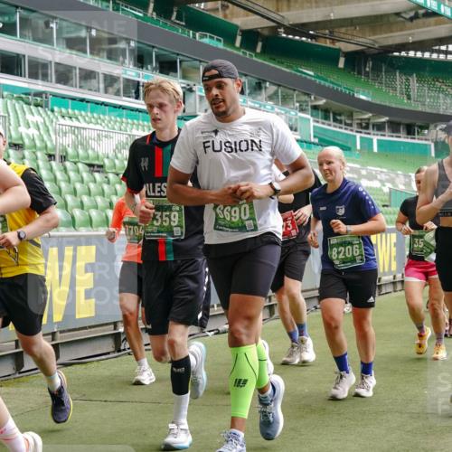 13.09.2026 - 21. swb-Marathon Bremen Michael Burmester http://msf.ph/oto/10443777 13.09.2026 13:07:34 Laufen im Stadion 109, 132, 156, 287, 303, 310, 372, 454, 489, 551, 578, 607, 613, 682, 716, 800, 808, 809, 831, 834, 846, 884, 911, 922, 1083, 1173, 1189, 1205, 1210, 1285, 1322, 1364, 1365, 1369, 1387, 1395, 1437, 1532, 1545, 1574, 1600, 1688, 1823, 1831, 1841, 1848, 1854, 1871, 1909, 1926, 1938, 2003, 2070, 2090, 2215, 2219, 2229, 2275, 2283, 2318, 2356, 2366, 2405, 2440, 2492, 2565, 2611, 2635, 2699, 2707, 2721, 2727, 2731, 2755, 2782, 2802, 2818, 2831, 2866, 2902, 2911, 2949, 2960 meine-sportfotos.de