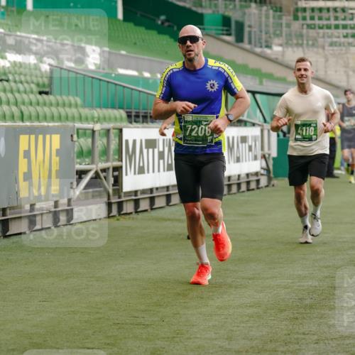 13.09.2026 - 21. swb-Marathon Bremen Michael Burmester http://msf.ph/oto/10443937 13.09.2026 12:44:50 Laufen im Stadion 280, 339, 474, 493, 508, 623, 678, 681, 715, 788, 969, 1264, 1277, 1301, 1335, 1372, 1498, 1696, 1770, 1937, 1975, 2020, 2098, 3092, 3271, 3500, 3609, 4110, 4118, 4328, 4739, 4904, 5092, 5143, 5199, 5369, 5601, 5776, 5996, 6579, 6918, 6973, 7015, 7170, 7206, 7265, 7478, 7715, 7841, 7950, 8028, 8054, 8096, 8850, 9070, 9129, 9137, 9233, 9306, 9583, 9642, 13063, 13168, 13237, 126, 371, 603, 640, 650, 671, 735, 744, 862, 912, 957, 1136, 1411, 1667, 1822, 1850 meine-sportfotos.de