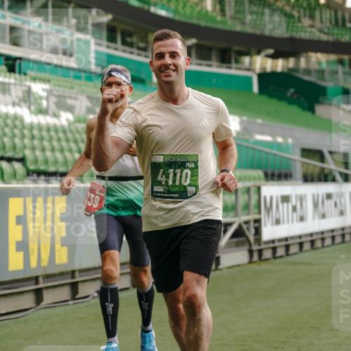 13.09.2026 - 21. swb-Marathon Bremen Michael Burmester http://msf.ph/oto/10444040 13.09.2026 12:44:53 Laufen im Stadion 280, 339, 474, 493, 508, 623, 678, 681, 715, 788, 969, 1264, 1277, 1301, 1335, 1372, 1498, 1696, 1770, 1937, 1975, 2020, 2098, 3092, 3271, 3500, 3609, 4110, 4118, 4328, 4739, 4904, 5092, 5143, 5199, 5369, 5601, 5776, 5996, 6579, 6918, 6973, 7015, 7170, 7206, 7265, 7478, 7715, 7841, 7950, 8028, 8054, 8096, 8850, 8936, 9070, 9129, 9137, 9233, 9306, 9583, 9642, 13063, 13168, 13237, 126, 371, 603, 640, 650, 671, 735, 744, 862, 912, 957, 1136, 1411, 1667, 1822, 1850 meine-sportfotos.de