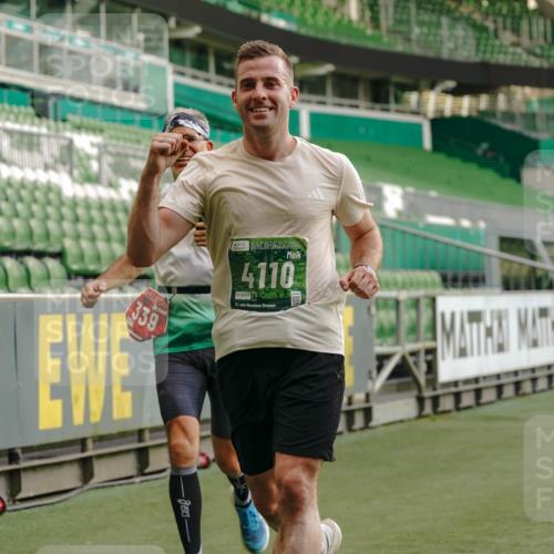 13.09.2026 - 21. swb-Marathon Bremen Michael Burmester http://msf.ph/oto/10444052 13.09.2026 12:44:53 Laufen im Stadion 280, 339, 474, 493, 508, 623, 678, 681, 715, 788, 969, 1264, 1277, 1301, 1335, 1372, 1498, 1696, 1770, 1937, 1975, 2020, 2098, 3092, 3271, 3500, 3609, 4110, 4118, 4328, 4739, 4904, 5092, 5143, 5199, 5369, 5601, 5776, 5996, 6579, 6918, 6973, 7015, 7170, 7206, 7265, 7478, 7715, 7841, 7950, 8028, 8054, 8096, 8850, 8936, 9070, 9129, 9137, 9233, 9306, 9583, 9642, 13063, 13168, 13237, 126, 371, 603, 640, 650, 671, 735, 744, 862, 912, 957, 1136, 1411, 1667, 1822, 1850 meine-sportfotos.de
