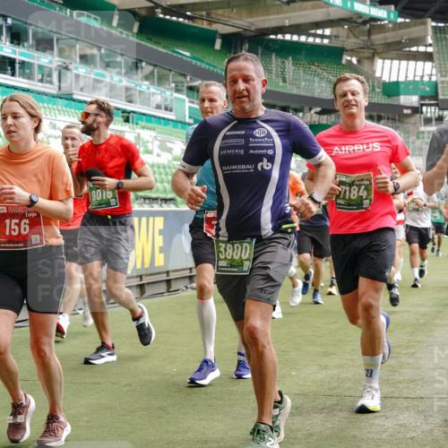13.09.2026 - 21. swb-Marathon Bremen Michael Burmester http://msf.ph/oto/10444083 13.09.2026 13:07:38 Laufen im Stadion 109, 132, 156, 287, 303, 310, 372, 489, 551, 578, 607, 613, 682, 716, 800, 808, 809, 831, 834, 846, 884, 911, 922, 1083, 1173, 1189, 1205, 1210, 1285, 1322, 1364, 1365, 1369, 1387, 1395, 1437, 1532, 1545, 1574, 1600, 1688, 1823, 1831, 1841, 1848, 1854, 1871, 1899, 1909, 1926, 1938, 2003, 2041, 2070, 2090, 2215, 2219, 2229, 2275, 2283, 2318, 2356, 2366, 2405, 2440, 2492, 2565, 2611, 2635, 2699, 2707, 2721, 2727, 2731, 2755, 2782, 2802, 2818, 2831, 2866, 2902, 2911, 2949, 2960 meine-sportfotos.de