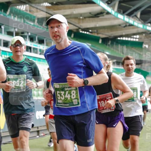 13.09.2026 - 21. swb-Marathon Bremen Michael Burmester http://msf.ph/oto/10444330 13.09.2026 13:07:42 Laufen im Stadion 132, 156, 303, 310, 372, 489, 551, 607, 682, 716, 800, 808, 809, 831, 834, 846, 884, 911, 922, 1083, 1173, 1189, 1205, 1210, 1285, 1289, 1322, 1364, 1365, 1369, 1387, 1395, 1437, 1532, 1545, 1559, 1574, 1600, 1688, 1823, 1831, 1841, 1848, 1854, 1871, 1899, 1909, 1926, 1938, 2003, 2041, 2070, 2090, 2215, 2219, 2229, 2275, 2283, 2318, 2356, 2366, 2405, 2440, 2492, 2565, 2611, 2635, 2699, 2707, 2721, 2727, 2731, 2755, 2782, 2802, 2818, 2831, 2866, 2902, 2911, 2949, 2960 meine-sportfotos.de