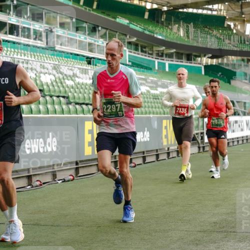13.09.2026 - 21. swb-Marathon Bremen Michael Burmester http://msf.ph/oto/10444720 13.09.2026 12:45:28 Laufen im Stadion 195, 280, 339, 474, 493, 508, 567, 678, 681, 697, 715, 788, 1017, 1034, 1181, 1241, 1264, 1277, 1301, 1335, 1498, 1696, 1863, 1937, 1975, 2020, 2084, 2098, 2297, 2889, 3092, 3271, 3609, 4110, 4118, 4157, 4328, 5092, 5719, 5996, 6918, 6973, 7015, 7206, 7265, 7336, 7478, 7715, 8028, 8054, 8096, 8319, 8325, 8331, 8670, 8701, 8756, 8936, 9070, 9129, 9137, 9273, 9306, 9495, 9583, 9642, 13063, 13168, 13237, 371, 439, 650, 744, 957, 1411, 1667, 1822, 1850 meine-sportfotos.de