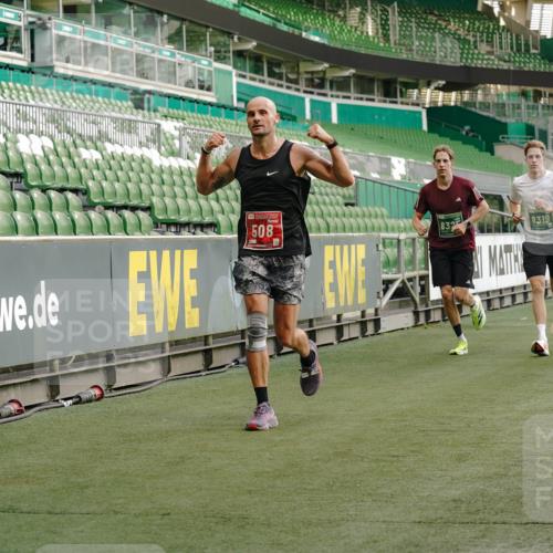 13.09.2026 - 21. swb-Marathon Bremen Michael Burmester http://msf.ph/oto/10444827 13.09.2026 12:45:33 Laufen im Stadion 195, 280, 339, 474, 493, 508, 567, 678, 681, 697, 715, 788, 1017, 1034, 1181, 1241, 1264, 1277, 1301, 1335, 1498, 1696, 1863, 1937, 1975, 2020, 2084, 2098, 2297, 2889, 3092, 3271, 3609, 4110, 4118, 4157, 4328, 5092, 5719, 5996, 6918, 6973, 7015, 7206, 7265, 7336, 7478, 7715, 8028, 8054, 8096, 8319, 8325, 8331, 8670, 8701, 8756, 8936, 9070, 9129, 9137, 9273, 9306, 9495, 9583, 9642, 13063, 13168, 13237, 439, 650, 957, 1411, 1667, 1822, 1850 meine-sportfotos.de