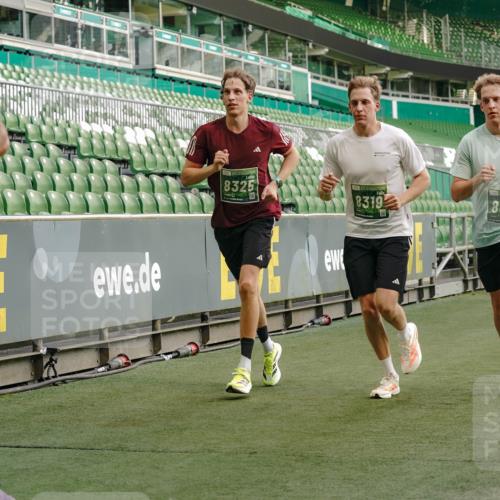 13.09.2026 - 21. swb-Marathon Bremen Michael Burmester http://msf.ph/oto/10444890 13.09.2026 12:45:35 Laufen im Stadion 195, 280, 339, 474, 493, 508, 567, 678, 681, 697, 715, 788, 1017, 1034, 1181, 1241, 1264, 1277, 1301, 1335, 1696, 1863, 1937, 1975, 2020, 2084, 2297, 2889, 3092, 3271, 3609, 4110, 4118, 4157, 4328, 5092, 5238, 5719, 5996, 6918, 6973, 7015, 7206, 7265, 7336, 7478, 7715, 8028, 8054, 8096, 8319, 8325, 8331, 8670, 8701, 8756, 8936, 9070, 9129, 9137, 9273, 9306, 9495, 9583, 9642, 13063, 13168, 13237, 439, 957, 1411, 1667, 1822, 1850 meine-sportfotos.de