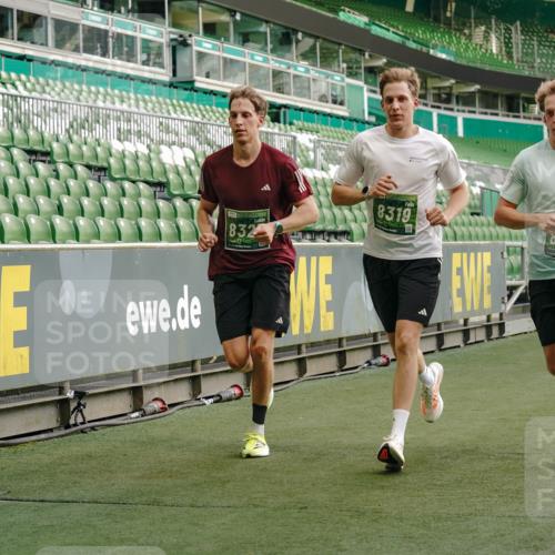 13.09.2026 - 21. swb-Marathon Bremen Michael Burmester http://msf.ph/oto/10444912 13.09.2026 12:45:35 Laufen im Stadion 195, 280, 339, 474, 493, 508, 567, 678, 681, 697, 715, 788, 1017, 1034, 1181, 1241, 1264, 1277, 1301, 1335, 1696, 1863, 1937, 1975, 2020, 2084, 2297, 2889, 3092, 3271, 3609, 4110, 4118, 4157, 4328, 5092, 5238, 5719, 5996, 6918, 6973, 7015, 7206, 7265, 7336, 7478, 7715, 8028, 8054, 8096, 8319, 8325, 8331, 8670, 8701, 8756, 8936, 9070, 9129, 9137, 9273, 9306, 9495, 9583, 9642, 13063, 13168, 13237, 439, 957, 1411, 1667, 1822, 1850 meine-sportfotos.de