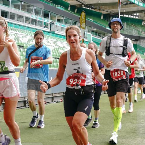 13.09.2026 - 21. swb-Marathon Bremen Michael Burmester http://msf.ph/oto/10444983 13.09.2026 13:07:52 Laufen im Stadion 132, 156, 310, 372, 489, 551, 607, 682, 716, 800, 808, 809, 831, 834, 846, 884, 911, 922, 1083, 1124, 1173, 1189, 1205, 1210, 1285, 1289, 1322, 1364, 1369, 1387, 1395, 1437, 1532, 1545, 1559, 1600, 1688, 1831, 1841, 1848, 1854, 1871, 1899, 1926, 1938, 2003, 2041, 2070, 2090, 2215, 2219, 2229, 2275, 2283, 2318, 2366, 2380, 2405, 2440, 2467, 2492, 2565, 2611, 2635, 2699, 2707, 2721, 2727, 2731, 2755, 2782, 2802, 2818, 2831, 2841, 2866, 2897, 2902, 2911, 2930, 2949, 2960 meine-sportfotos.de