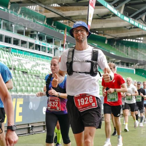 13.09.2026 - 21. swb-Marathon Bremen Michael Burmester http://msf.ph/oto/10445028 13.09.2026 13:07:52 Laufen im Stadion 132, 156, 310, 372, 489, 551, 607, 682, 716, 800, 808, 809, 831, 834, 846, 884, 911, 922, 1083, 1124, 1173, 1189, 1205, 1210, 1285, 1289, 1322, 1364, 1369, 1387, 1395, 1437, 1532, 1545, 1559, 1600, 1688, 1831, 1841, 1848, 1854, 1871, 1899, 1926, 1938, 2003, 2041, 2070, 2090, 2215, 2219, 2229, 2275, 2283, 2318, 2366, 2380, 2405, 2440, 2467, 2492, 2565, 2611, 2635, 2699, 2707, 2721, 2727, 2731, 2755, 2782, 2802, 2818, 2831, 2841, 2866, 2897, 2902, 2911, 2930, 2949, 2960 meine-sportfotos.de