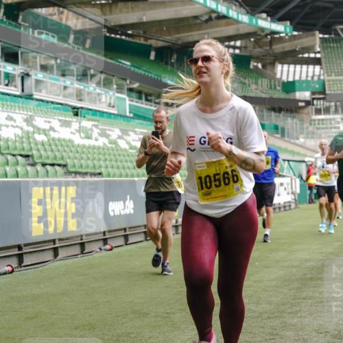 13.09.2026 - 21. swb-Marathon Bremen Michael Burmester http://msf.ph/oto/10445092 13.09.2026 10:29:06 Laufen im Stadion 10162, 10170, 10183, 10189, 10200, 10218, 10223, 10253, 10267, 10270, 10293, 10294, 10316, 10329, 10334, 10348, 10381, 10393, 10421, 10426, 10467, 10508, 10525, 10537, 10538, 10544, 10585, 10594, 10655, 10709, 10734, 10739, 10761, 10763, 10764, 10770, 10814, 10825, 10827, 10835, 10840, 10846, 10876, 10910, 10917, 10923, 10966, 10993, 11005, 11007, 11018, 11035, 11058, 11076, 11087, 11092, 11109, 11111, 11170 meine-sportfotos.de