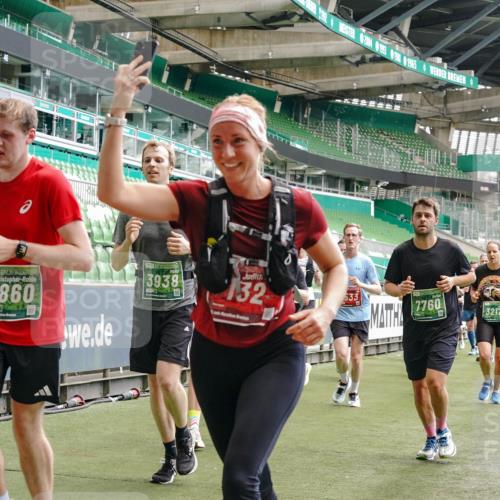 13.09.2026 - 21. swb-Marathon Bremen Michael Burmester http://msf.ph/oto/10445121 13.09.2026 13:07:54 Laufen im Stadion 132, 156, 310, 372, 489, 551, 607, 682, 716, 800, 808, 809, 831, 834, 846, 884, 911, 922, 1083, 1124, 1173, 1189, 1205, 1210, 1285, 1289, 1322, 1364, 1369, 1387, 1395, 1437, 1532, 1545, 1559, 1600, 1688, 1831, 1841, 1848, 1854, 1871, 1899, 1926, 1938, 2003, 2041, 2070, 2090, 2215, 2219, 2229, 2275, 2283, 2318, 2366, 2380, 2405, 2440, 2467, 2492, 2565, 2611, 2635, 2699, 2707, 2721, 2727, 2731, 2755, 2782, 2802, 2818, 2831, 2841, 2866, 2897, 2902, 2911, 2930, 2949, 2960 meine-sportfotos.de