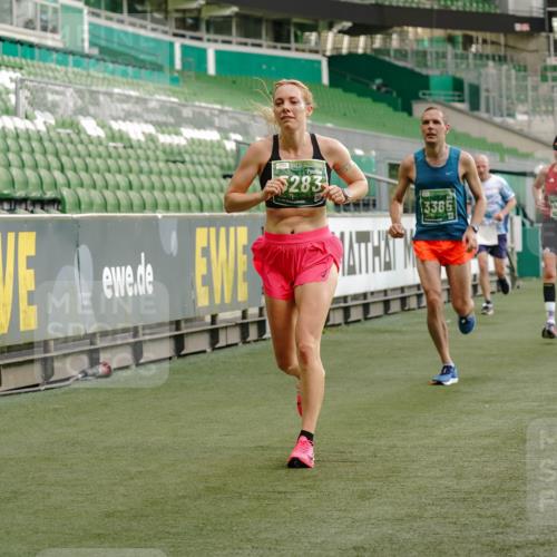 13.09.2026 - 21. swb-Marathon Bremen Michael Burmester http://msf.ph/oto/10445126 13.09.2026 12:45:44 Laufen im Stadion 195, 280, 339, 474, 493, 508, 538, 567, 681, 697, 715, 788, 1017, 1034, 1181, 1241, 1264, 1277, 1301, 1335, 1696, 1863, 1937, 1975, 2020, 2084, 2087, 2297, 2889, 3092, 3271, 3609, 4110, 4118, 4157, 4328, 5024, 5092, 5238, 5283, 5674, 5719, 5996, 6918, 6973, 7206, 7265, 7336, 7478, 7715, 8054, 8096, 8319, 8325, 8331, 8670, 8701, 8756, 8936, 9070, 9129, 9273, 9306, 9495, 9583, 9642, 13034, 13168, 439, 1411, 1667, 1822, 1850 meine-sportfotos.de