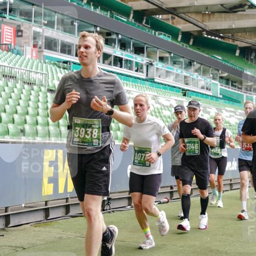 13.09.2026 - 21. swb-Marathon Bremen Michael Burmester http://msf.ph/oto/10445176 13.09.2026 13:07:55 Laufen im Stadion 132, 156, 310, 372, 489, 551, 607, 682, 716, 800, 808, 809, 831, 834, 846, 884, 911, 922, 1083, 1124, 1173, 1189, 1205, 1210, 1285, 1289, 1322, 1364, 1369, 1387, 1395, 1437, 1532, 1545, 1559, 1600, 1688, 1831, 1841, 1848, 1854, 1871, 1899, 1926, 1938, 2003, 2041, 2070, 2090, 2215, 2219, 2229, 2283, 2318, 2366, 2380, 2405, 2440, 2467, 2492, 2565, 2611, 2635, 2699, 2707, 2721, 2727, 2731, 2755, 2782, 2802, 2818, 2831, 2841, 2866, 2897, 2902, 2911, 2930, 2949, 2960 meine-sportfotos.de
