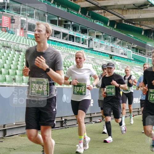 13.09.2026 - 21. swb-Marathon Bremen Michael Burmester http://msf.ph/oto/10445198 13.09.2026 13:07:55 Laufen im Stadion 132, 156, 310, 372, 489, 551, 607, 682, 716, 800, 808, 809, 831, 834, 846, 884, 911, 922, 1083, 1124, 1173, 1189, 1205, 1210, 1285, 1289, 1322, 1364, 1369, 1387, 1395, 1437, 1532, 1545, 1559, 1600, 1688, 1831, 1841, 1848, 1854, 1871, 1899, 1926, 1938, 2003, 2041, 2070, 2090, 2215, 2219, 2229, 2283, 2318, 2366, 2380, 2405, 2440, 2467, 2492, 2565, 2611, 2635, 2699, 2707, 2721, 2727, 2731, 2755, 2782, 2802, 2818, 2831, 2841, 2866, 2897, 2902, 2911, 2930, 2949, 2960 meine-sportfotos.de