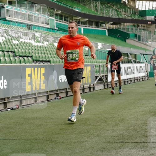 13.09.2026 - 21. swb-Marathon Bremen Michael Burmester http://msf.ph/oto/10445393 13.09.2026 12:45:54 Laufen im Stadion 195, 280, 339, 474, 493, 508, 538, 567, 604, 697, 715, 788, 1017, 1034, 1181, 1241, 1264, 1277, 1301, 1863, 1937, 1975, 2020, 2021, 2084, 2087, 2297, 2809, 2889, 3092, 3271, 3609, 4110, 4157, 4236, 4328, 5024, 5092, 5238, 5283, 5674, 5719, 5996, 6918, 7206, 7265, 7336, 7478, 7715, 8054, 8096, 8319, 8325, 8331, 8670, 8701, 8756, 8936, 8983, 9070, 9129, 9273, 9306, 9495, 9544, 9583, 9642, 13034, 13168, 439, 1411, 1667, 1822, 1850 meine-sportfotos.de