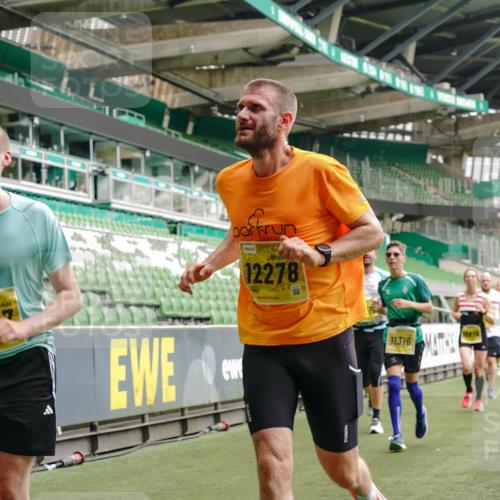 13.09.2026 - 21. swb-Marathon Bremen Michael Burmester http://msf.ph/oto/10445518 13.09.2026 10:29:13 Laufen im Stadion 10162, 10170, 10183, 10189, 10200, 10218, 10223, 10253, 10267, 10270, 10293, 10294, 10316, 10329, 10334, 10348, 10381, 10393, 10421, 10426, 10452, 10467, 10508, 10525, 10537, 10538, 10544, 10585, 10594, 10655, 10709, 10734, 10739, 10761, 10763, 10764, 10770, 10814, 10825, 10827, 10835, 10840, 10876, 10910, 10917, 10923, 10966, 10993, 11005, 11007, 11018, 11035, 11058, 11087, 11092, 11109, 11170 meine-sportfotos.de