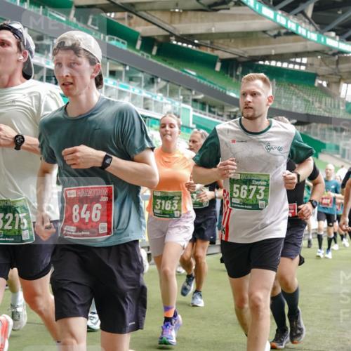 13.09.2026 - 21. swb-Marathon Bremen Michael Burmester http://msf.ph/oto/10445525 13.09.2026 13:07:59 Laufen im Stadion 132, 156, 310, 372, 489, 551, 607, 682, 716, 800, 808, 809, 831, 834, 846, 884, 911, 922, 1025, 1083, 1124, 1173, 1189, 1205, 1210, 1285, 1289, 1322, 1364, 1369, 1387, 1395, 1437, 1532, 1545, 1559, 1600, 1688, 1831, 1841, 1848, 1854, 1871, 1899, 1926, 1938, 2003, 2041, 2070, 2090, 2215, 2219, 2229, 2283, 2318, 2366, 2380, 2405, 2440, 2467, 2492, 2565, 2611, 2635, 2699, 2707, 2721, 2727, 2731, 2755, 2782, 2802, 2818, 2823, 2831, 2841, 2866, 2897, 2911, 2930, 2949, 2960 meine-sportfotos.de