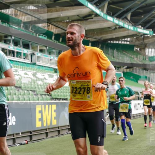 13.09.2026 - 21. swb-Marathon Bremen Michael Burmester http://msf.ph/oto/10445540 13.09.2026 10:29:14 Laufen im Stadion 10162, 10170, 10183, 10189, 10200, 10218, 10223, 10253, 10267, 10270, 10293, 10294, 10316, 10329, 10334, 10348, 10381, 10393, 10421, 10426, 10452, 10467, 10508, 10525, 10537, 10538, 10544, 10585, 10594, 10655, 10709, 10734, 10739, 10761, 10763, 10764, 10770, 10814, 10825, 10827, 10835, 10840, 10876, 10910, 10917, 10923, 10966, 10993, 11005, 11007, 11018, 11035, 11058, 11087, 11092, 11109, 11170 meine-sportfotos.de