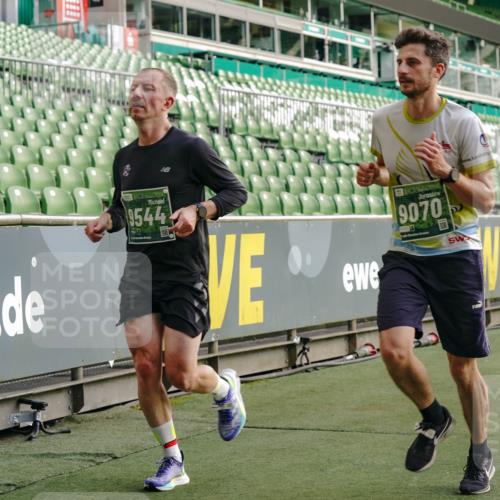 13.09.2026 - 21. swb-Marathon Bremen Michael Burmester http://msf.ph/oto/10445588 13.09.2026 12:46:00 Laufen im Stadion 195, 280, 339, 474, 508, 538, 567, 604, 697, 715, 788, 1017, 1034, 1181, 1241, 1264, 1277, 1301, 1863, 1937, 1975, 2020, 2021, 2084, 2087, 2297, 2809, 2889, 3092, 3271, 3609, 4110, 4157, 4236, 4777, 5024, 5092, 5238, 5283, 5674, 5719, 5996, 6815, 6918, 7206, 7336, 7478, 7715, 8054, 8096, 8319, 8325, 8331, 8670, 8701, 8756, 8936, 8983, 9070, 9129, 9273, 9306, 9495, 9544, 9583, 9642, 9813, 13034, 13168, 439, 1411, 1667, 1822, 1850 meine-sportfotos.de