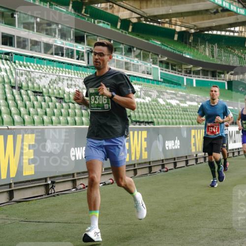 13.09.2026 - 21. swb-Marathon Bremen Michael Burmester http://msf.ph/oto/10445610 13.09.2026 12:46:01 Laufen im Stadion 195, 280, 339, 474, 508, 538, 567, 604, 697, 715, 788, 1017, 1034, 1181, 1241, 1264, 1277, 1301, 1863, 1937, 1975, 2020, 2021, 2084, 2087, 2297, 2809, 2889, 3092, 3196, 3271, 3609, 4110, 4157, 4236, 4777, 5024, 5092, 5238, 5283, 5674, 5719, 5996, 6815, 6918, 7206, 7336, 7478, 7715, 8054, 8096, 8319, 8325, 8331, 8670, 8701, 8756, 8936, 8983, 9070, 9129, 9273, 9306, 9495, 9544, 9583, 9642, 9813, 13034, 13168, 439, 1411, 1667, 1822, 1850 meine-sportfotos.de