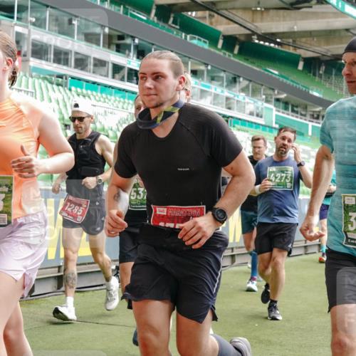 13.09.2026 - 21. swb-Marathon Bremen Michael Burmester http://msf.ph/oto/10445628 13.09.2026 13:08:01 Laufen im Stadion 132, 156, 310, 372, 489, 551, 607, 682, 716, 800, 808, 809, 831, 834, 846, 884, 911, 922, 1025, 1083, 1124, 1173, 1189, 1210, 1285, 1289, 1322, 1364, 1369, 1387, 1395, 1437, 1532, 1545, 1559, 1600, 1688, 1831, 1841, 1854, 1871, 1899, 1926, 1938, 2003, 2041, 2070, 2090, 2215, 2219, 2229, 2283, 2318, 2366, 2380, 2405, 2440, 2467, 2492, 2565, 2611, 2635, 2699, 2707, 2721, 2727, 2731, 2755, 2782, 2802, 2818, 2823, 2831, 2841, 2866, 2897, 2911, 2930, 2949, 2960 meine-sportfotos.de