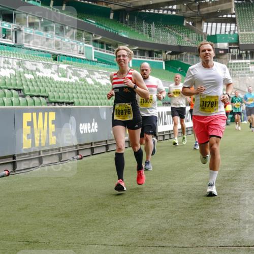 13.09.2026 - 21. swb-Marathon Bremen Michael Burmester http://msf.ph/oto/10445658 13.09.2026 10:29:16 Laufen im Stadion 10162, 10170, 10183, 10189, 10200, 10218, 10223, 10233, 10253, 10267, 10270, 10293, 10294, 10316, 10329, 10334, 10348, 10381, 10393, 10421, 10426, 10452, 10467, 10508, 10525, 10537, 10538, 10544, 10585, 10594, 10655, 10709, 10734, 10739, 10761, 10763, 10764, 10770, 10814, 10825, 10827, 10835, 10840, 10876, 10887, 10910, 10917, 10923, 10966, 10993, 11005, 11007, 11018, 11035, 11058, 11087, 11092, 11109, 11170 meine-sportfotos.de