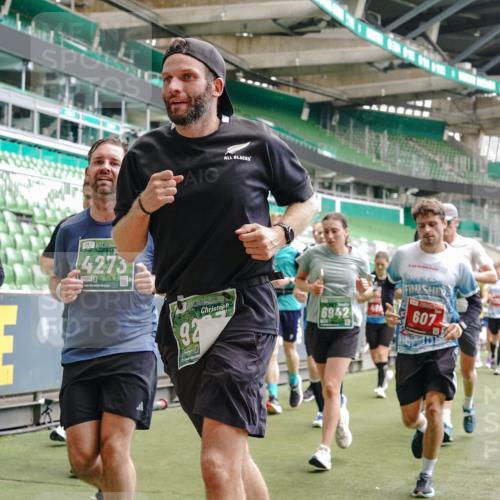 13.09.2026 - 21. swb-Marathon Bremen Michael Burmester http://msf.ph/oto/10445691 13.09.2026 13:08:02 Laufen im Stadion 132, 156, 310, 372, 489, 551, 607, 682, 716, 800, 808, 809, 831, 834, 846, 884, 911, 922, 1025, 1083, 1124, 1173, 1189, 1210, 1285, 1289, 1322, 1364, 1369, 1387, 1395, 1437, 1532, 1545, 1559, 1600, 1688, 1831, 1841, 1854, 1871, 1899, 1926, 1938, 2003, 2041, 2070, 2090, 2215, 2219, 2229, 2283, 2318, 2366, 2380, 2405, 2440, 2467, 2492, 2565, 2611, 2635, 2699, 2707, 2721, 2727, 2731, 2755, 2782, 2802, 2818, 2823, 2831, 2841, 2866, 2897, 2911, 2930, 2949, 2960 meine-sportfotos.de