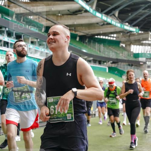 13.09.2026 - 21. swb-Marathon Bremen Michael Burmester http://msf.ph/oto/10445900 13.09.2026 13:08:05 Laufen im Stadion 132, 156, 310, 372, 489, 551, 607, 682, 716, 800, 808, 809, 831, 834, 846, 884, 911, 922, 1025, 1124, 1173, 1189, 1210, 1285, 1289, 1322, 1364, 1369, 1387, 1395, 1532, 1545, 1559, 1600, 1688, 1831, 1841, 1854, 1871, 1899, 1926, 1938, 2003, 2041, 2070, 2090, 2215, 2219, 2229, 2283, 2318, 2366, 2380, 2405, 2440, 2467, 2492, 2565, 2611, 2635, 2699, 2707, 2721, 2727, 2731, 2755, 2782, 2802, 2818, 2823, 2831, 2841, 2866, 2897, 2911, 2930, 2949, 2960 meine-sportfotos.de