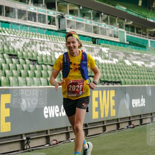 13.09.2026 - 21. swb-Marathon Bremen Michael Burmester http://msf.ph/oto/10445942 13.09.2026 12:46:18 Laufen im Stadion 195, 280, 474, 508, 538, 567, 604, 697, 788, 868, 1017, 1034, 1181, 1241, 1277, 1863, 1937, 2020, 2021, 2084, 2087, 2297, 2538, 2809, 2889, 3092, 3196, 3271, 3424, 3520, 3609, 4110, 4157, 4236, 4777, 5024, 5092, 5238, 5283, 5674, 5719, 6053, 6686, 6815, 6918, 7102, 7336, 7478, 7814, 7871, 8054, 8096, 8319, 8325, 8331, 8334, 8670, 8701, 8756, 8936, 8983, 9070, 9129, 9273, 9306, 9495, 9544, 9583, 9642, 9813, 13034, 439, 1667, 1850 meine-sportfotos.de