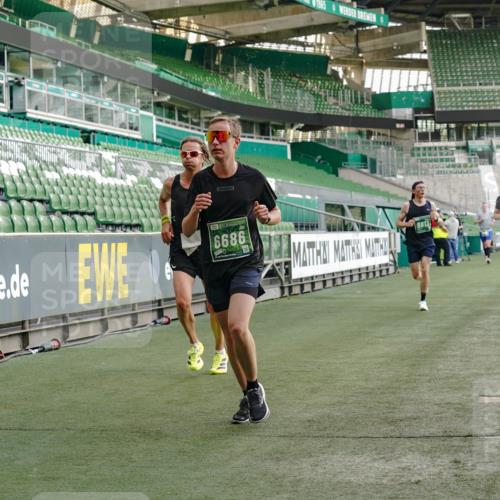 13.09.2026 - 21. swb-Marathon Bremen Michael Burmester http://msf.ph/oto/10446088 13.09.2026 12:46:22 Laufen im Stadion 195, 280, 474, 508, 538, 567, 604, 697, 788, 868, 1017, 1034, 1181, 1241, 1277, 1554, 1863, 1937, 2020, 2021, 2084, 2087, 2297, 2538, 2809, 2889, 3092, 3196, 3271, 3424, 3520, 3609, 4110, 4157, 4236, 4777, 4808, 5024, 5092, 5238, 5283, 5674, 5719, 5725, 6053, 6686, 6815, 6918, 7102, 7336, 7478, 7814, 7871, 8054, 8096, 8319, 8325, 8331, 8334, 8670, 8701, 8756, 8936, 8983, 9070, 9129, 9273, 9306, 9495, 9544, 9583, 9642, 9813, 13034, 439, 1667, 1850 meine-sportfotos.de