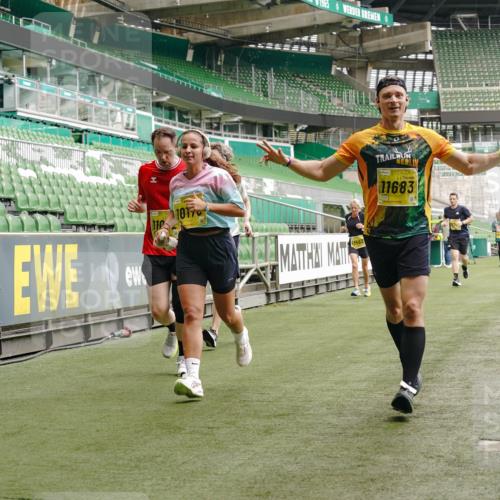 13.09.2026 - 21. swb-Marathon Bremen Michael Burmester http://msf.ph/oto/10446165 13.09.2026 10:29:29 Laufen im Stadion 10162, 10170, 10183, 10193, 10200, 10218, 10233, 10253, 10267, 10270, 10294, 10316, 10329, 10334, 10348, 10381, 10392, 10421, 10426, 10452, 10467, 10508, 10525, 10537, 10538, 10544, 10585, 10652, 10655, 10709, 10734, 10739, 10761, 10763, 10764, 10770, 10808, 10814, 10825, 10827, 10835, 10840, 10876, 10887, 10906, 10910, 10923, 10966, 10993, 11002, 11005, 11007, 11018, 11035, 11058, 11087, 11092, 11109, 11170 meine-sportfotos.de