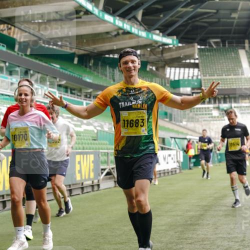 13.09.2026 - 21. swb-Marathon Bremen Michael Burmester http://msf.ph/oto/10446225 13.09.2026 10:29:30 Laufen im Stadion 10162, 10170, 10183, 10193, 10200, 10218, 10233, 10253, 10267, 10270, 10294, 10316, 10329, 10334, 10348, 10381, 10392, 10421, 10426, 10452, 10467, 10525, 10537, 10538, 10544, 10585, 10641, 10652, 10655, 10709, 10734, 10739, 10761, 10763, 10764, 10770, 10780, 10808, 10814, 10825, 10827, 10835, 10840, 10876, 10887, 10906, 10910, 10923, 10966, 10993, 11002, 11005, 11007, 11018, 11035, 11058, 11087, 11092, 11109, 11170 meine-sportfotos.de
