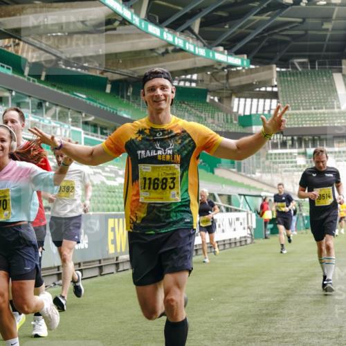 13.09.2026 - 21. swb-Marathon Bremen Michael Burmester http://msf.ph/oto/10446260 13.09.2026 10:29:30 Laufen im Stadion 10162, 10170, 10183, 10193, 10200, 10218, 10233, 10253, 10267, 10270, 10294, 10316, 10329, 10334, 10348, 10381, 10392, 10421, 10426, 10452, 10467, 10525, 10537, 10538, 10544, 10585, 10641, 10652, 10655, 10709, 10734, 10739, 10761, 10763, 10764, 10770, 10780, 10808, 10814, 10825, 10827, 10835, 10840, 10876, 10887, 10906, 10910, 10923, 10966, 10993, 11002, 11005, 11007, 11018, 11035, 11058, 11087, 11092, 11109, 11170 meine-sportfotos.de