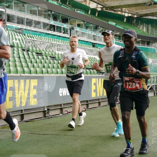 13.09.2026 - 21. swb-Marathon Bremen Michael Burmester http://msf.ph/oto/10446474 13.09.2026 12:46:35 Laufen im Stadion 195, 280, 474, 508, 538, 567, 604, 697, 788, 868, 1017, 1034, 1181, 1241, 1277, 1554, 1863, 2020, 2021, 2084, 2087, 2297, 2538, 2646, 2809, 2889, 3118, 3196, 3271, 3284, 3297, 3424, 3520, 4025, 4110, 4157, 4236, 4239, 4729, 4777, 4808, 5024, 5092, 5238, 5283, 5674, 5719, 5725, 5976, 6053, 6686, 6815, 6918, 7102, 7336, 7478, 7814, 7871, 8054, 8060, 8096, 8319, 8325, 8331, 8334, 8670, 8701, 8756, 8936, 8983, 9061, 9070, 9129, 9273, 9306, 9495, 9544, 9642, 9813, 9918, 13034, 439 meine-sportfotos.de