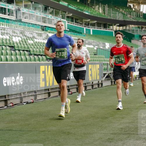 13.09.2026 - 21. swb-Marathon Bremen Michael Burmester http://msf.ph/oto/10446785 13.09.2026 12:46:44 Laufen im Stadion 195, 474, 538, 567, 604, 621, 697, 788, 868, 1017, 1034, 1181, 1241, 1277, 1554, 1863, 2021, 2084, 2087, 2266, 2297, 2538, 2646, 2809, 2889, 3118, 3196, 3284, 3297, 3424, 3520, 4025, 4110, 4157, 4236, 4239, 4729, 4777, 4808, 4992, 5024, 5238, 5283, 5674, 5719, 5725, 5976, 6053, 6686, 6784, 6815, 6918, 7102, 7336, 7478, 7814, 7871, 8054, 8060, 8096, 8319, 8325, 8331, 8334, 8670, 8701, 8756, 8936, 8983, 9061, 9070, 9273, 9306, 9495, 9544, 9642, 9689, 9813, 9918, 13034, 439 meine-sportfotos.de