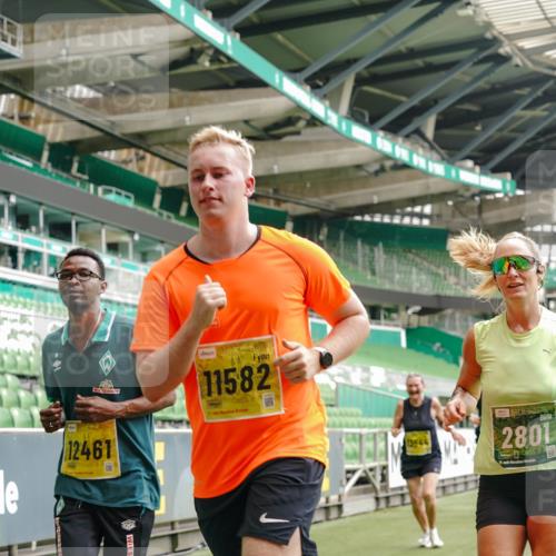13.09.2026 - 21. swb-Marathon Bremen Michael Burmester http://msf.ph/oto/10446848 13.09.2026 10:29:45 Laufen im Stadion 10162, 10170, 10183, 10193, 10200, 10218, 10233, 10253, 10267, 10294, 10316, 10334, 10339, 10348, 10359, 10381, 10392, 10421, 10426, 10452, 10467, 10515, 10525, 10537, 10538, 10544, 10585, 10588, 10641, 10652, 10655, 10709, 10734, 10739, 10761, 10763, 10764, 10780, 10808, 10825, 10827, 10835, 10837, 10840, 10862, 10863, 10876, 10884, 10887, 10906, 10910, 10923, 10966, 10984, 10993, 11002, 11005, 11007, 11018, 11035, 11038, 11058, 11087, 11109, 11170 meine-sportfotos.de