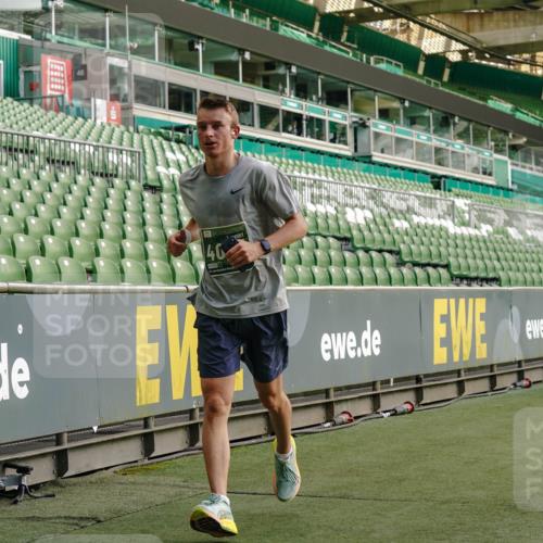 13.09.2026 - 21. swb-Marathon Bremen Michael Burmester http://msf.ph/oto/10447017 13.09.2026 12:46:49 Laufen im Stadion 195, 474, 538, 567, 604, 621, 697, 788, 868, 1017, 1034, 1181, 1241, 1277, 1554, 1863, 2021, 2084, 2087, 2266, 2297, 2538, 2646, 2809, 2889, 3118, 3196, 3284, 3297, 3424, 3520, 4025, 4110, 4157, 4236, 4239, 4614, 4729, 4777, 4808, 4992, 5024, 5238, 5283, 5674, 5719, 5725, 5976, 6053, 6686, 6784, 6815, 6918, 7102, 7336, 7814, 7871, 8060, 8319, 8325, 8331, 8334, 8670, 8701, 8756, 8936, 8983, 9061, 9273, 9495, 9544, 9689, 9813, 9918, 13034, 439 meine-sportfotos.de