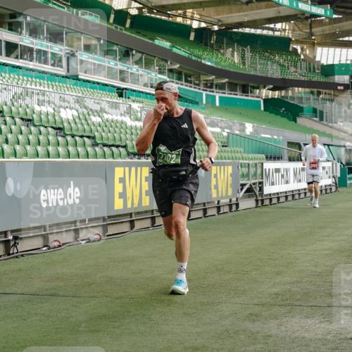 13.09.2026 - 21. swb-Marathon Bremen Michael Burmester http://msf.ph/oto/10447048 13.09.2026 12:46:50 Laufen im Stadion 195, 474, 538, 567, 604, 621, 697, 788, 868, 1017, 1034, 1181, 1241, 1277, 1554, 1863, 2021, 2084, 2087, 2266, 2297, 2538, 2646, 2809, 2889, 3118, 3196, 3284, 3297, 3424, 3520, 4025, 4110, 4157, 4236, 4239, 4614, 4729, 4777, 4808, 4992, 5024, 5238, 5283, 5674, 5719, 5725, 5976, 6053, 6686, 6708, 6784, 6815, 6918, 7102, 7336, 7814, 7871, 8060, 8319, 8325, 8331, 8334, 8621, 8670, 8701, 8756, 8936, 8983, 9061, 9273, 9495, 9544, 9689, 9813, 9918, 13034, 439 meine-sportfotos.de