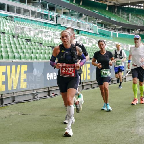 13.09.2026 - 21. swb-Marathon Bremen Michael Burmester http://msf.ph/oto/10447145 13.09.2026 13:08:27 Laufen im Stadion 132, 156, 489, 549, 551, 607, 625, 682, 716, 800, 808, 809, 813, 834, 846, 884, 911, 922, 1025, 1072, 1124, 1150, 1173, 1189, 1210, 1285, 1289, 1322, 1364, 1387, 1395, 1398, 1532, 1559, 1600, 1688, 1831, 1841, 1854, 1880, 1899, 1926, 1938, 2003, 2041, 2070, 2208, 2215, 2219, 2229, 2243, 2283, 2318, 2366, 2380, 2405, 2413, 2429, 2441, 2467, 2492, 2565, 2611, 2635, 2692, 2721, 2727, 2731, 2755, 2782, 2802, 2823, 2831, 2841, 2866, 2897, 2911, 2930, 2941, 2949, 2960, 3327 meine-sportfotos.de